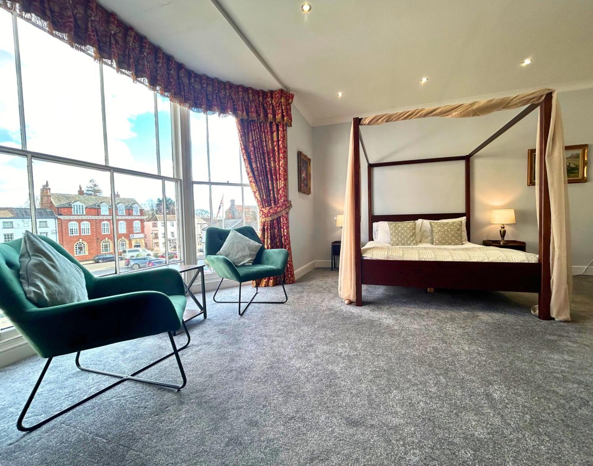 The Windmill Hotel Alford  ภายนอก รูปภาพ