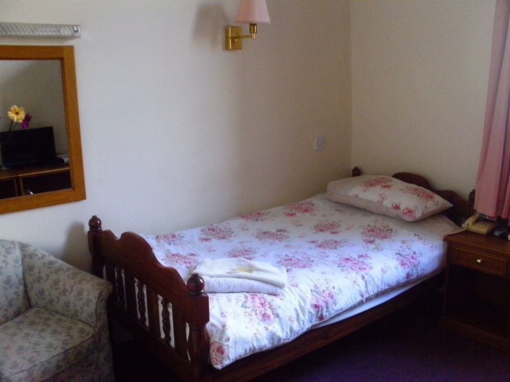 The Windmill Hotel Alford  ภายนอก รูปภาพ